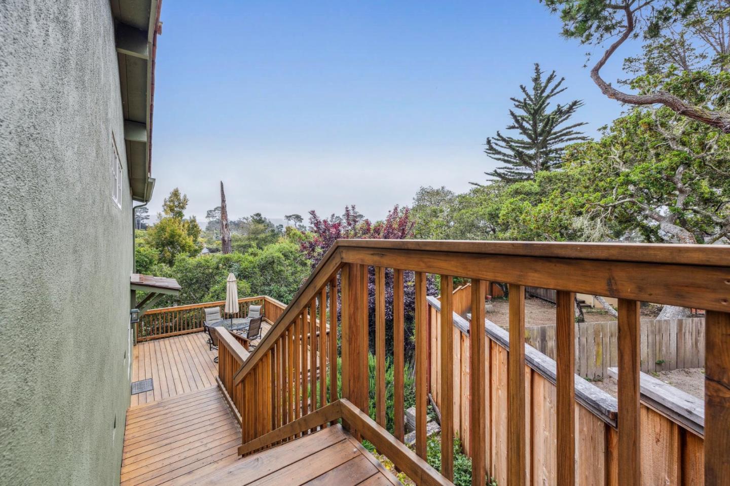 2 SE Pine Ridge WAY