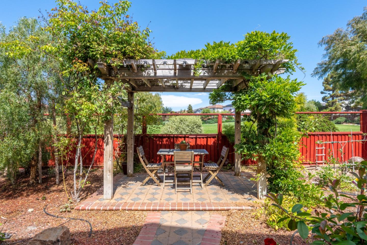 4785 Sea Crest Drive