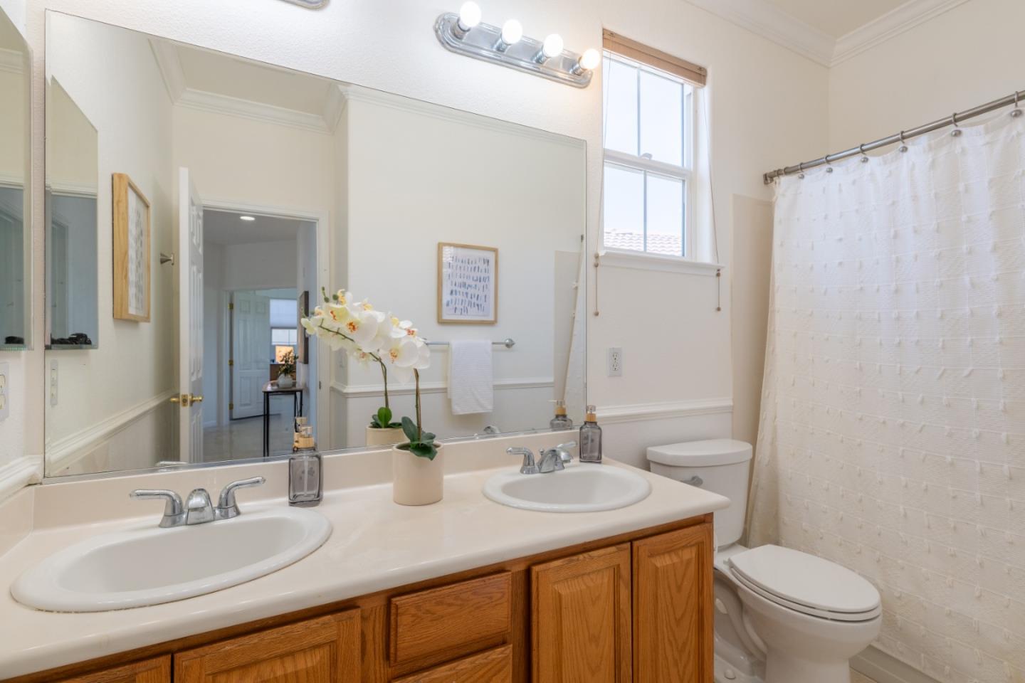 4785 Sea Crest Drive