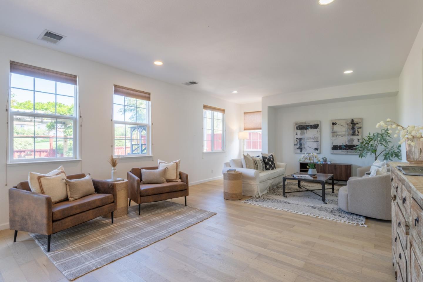 4785 Sea Crest Drive