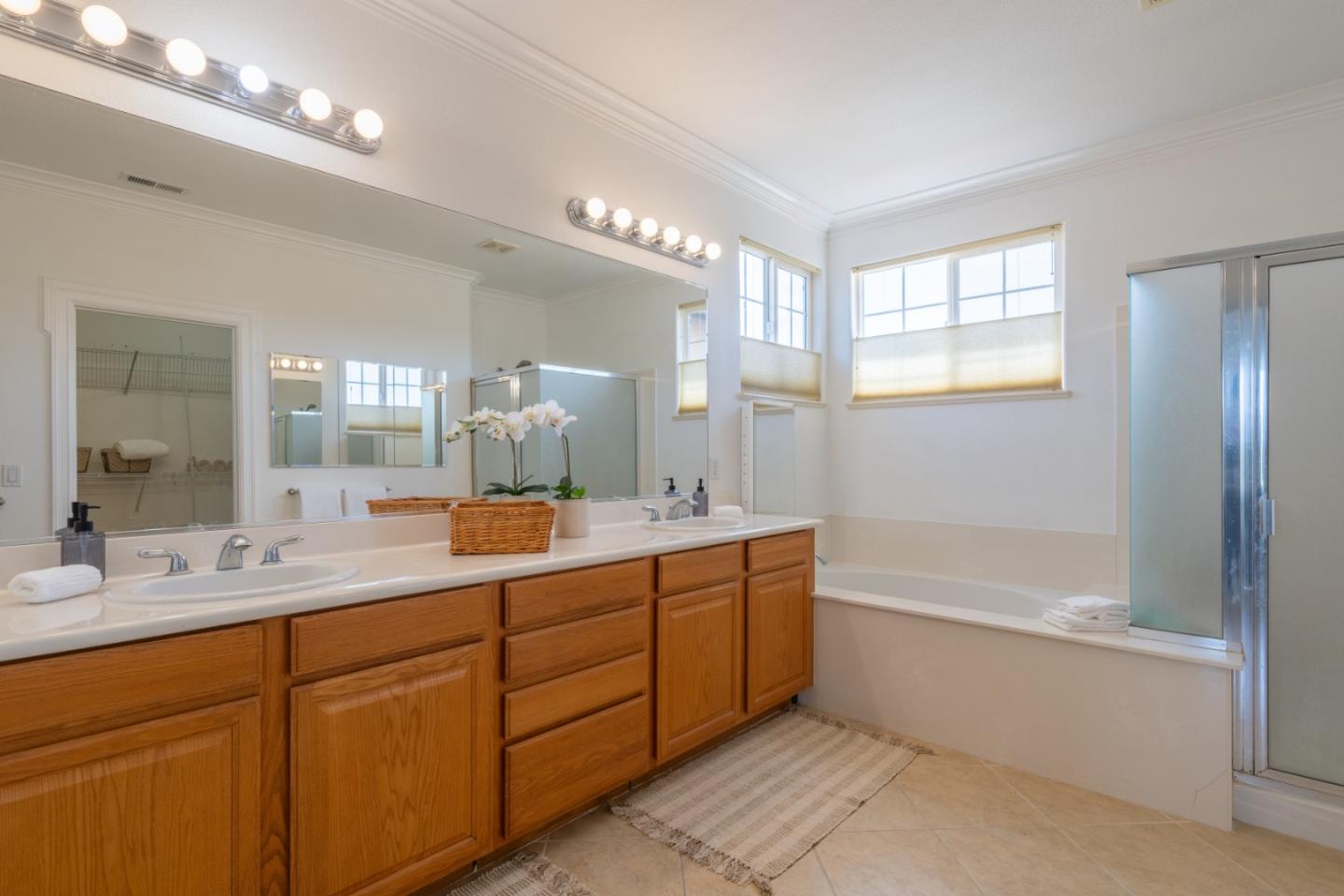 4785 Sea Crest Drive