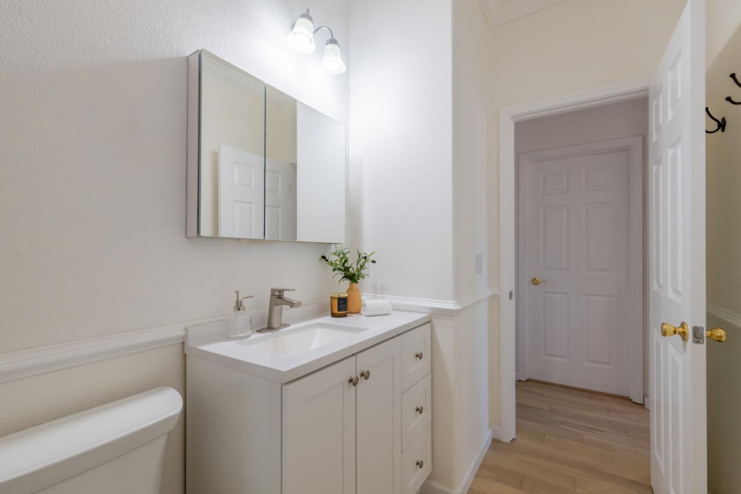 4785 Sea Crest Drive