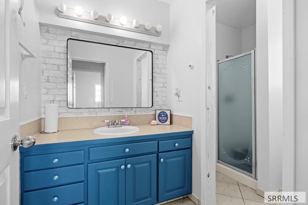 1210 W 100 S, Blackfoot