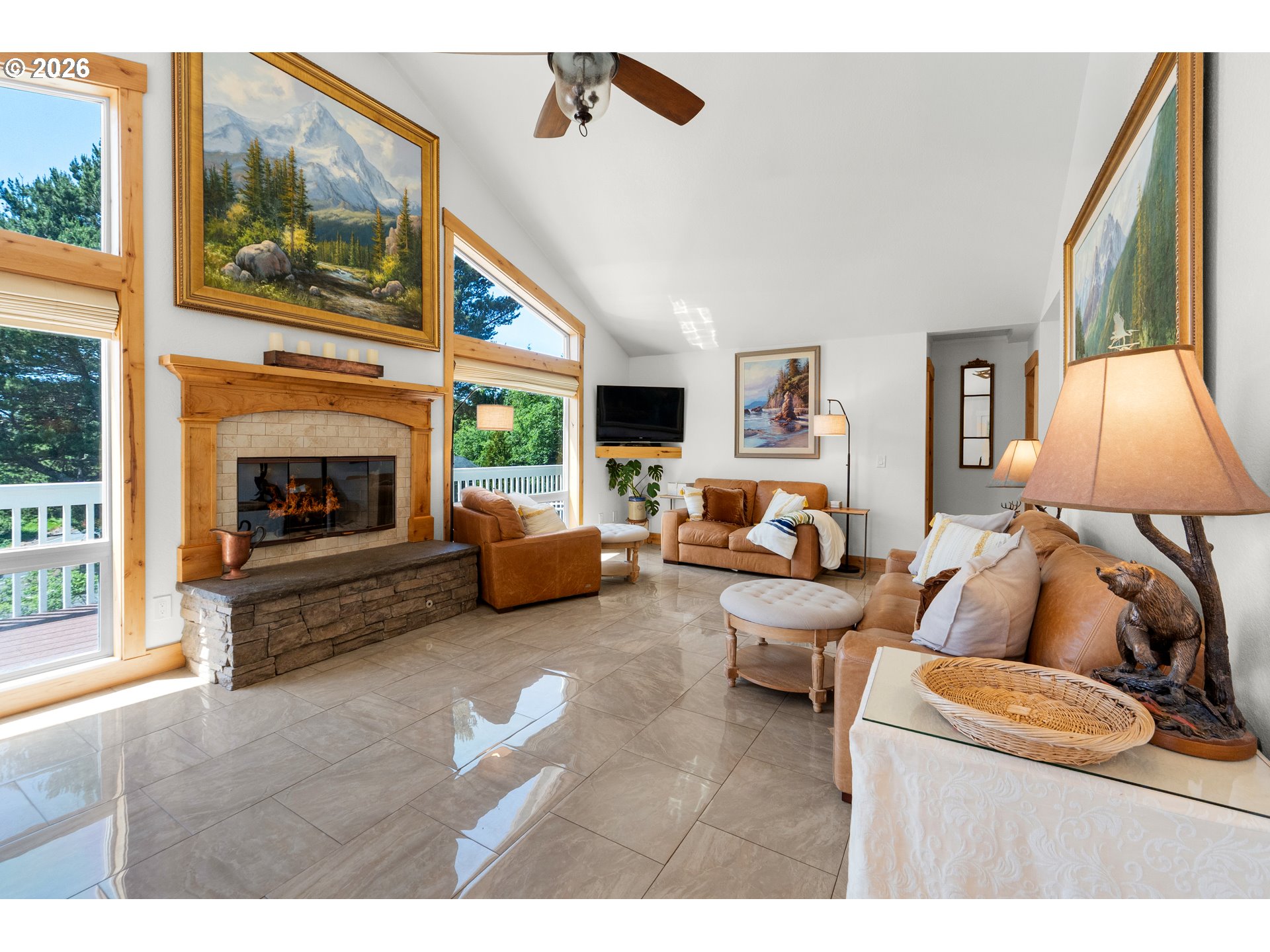 2316 ROYAL VIEW DR