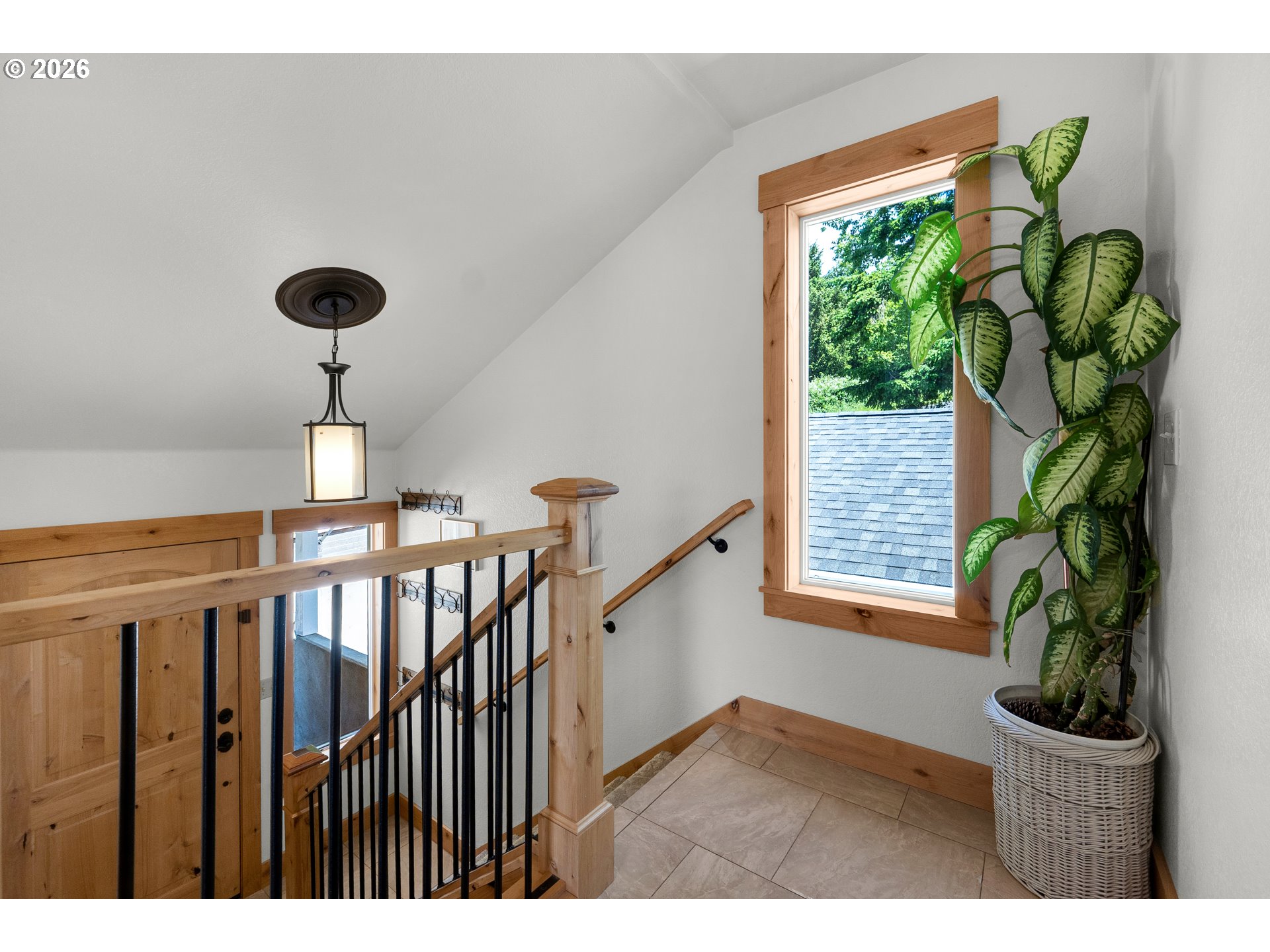 2316 ROYAL VIEW DR