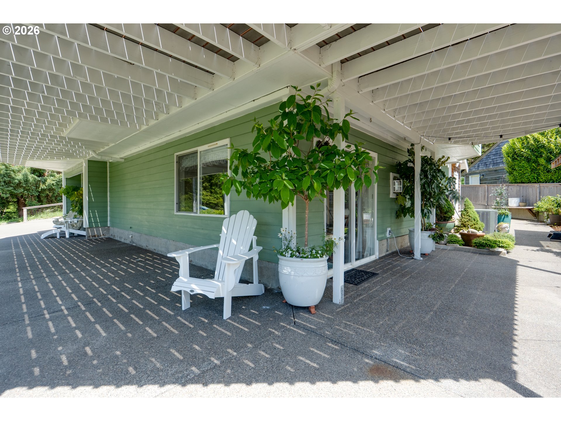2316 ROYAL VIEW DR