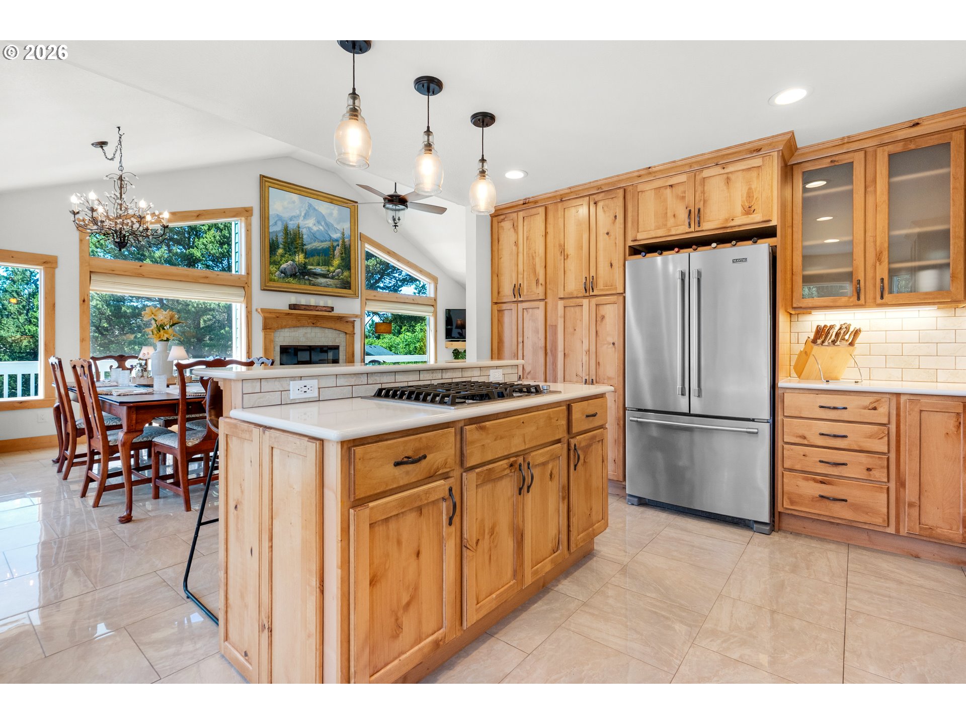 2316 ROYAL VIEW DR