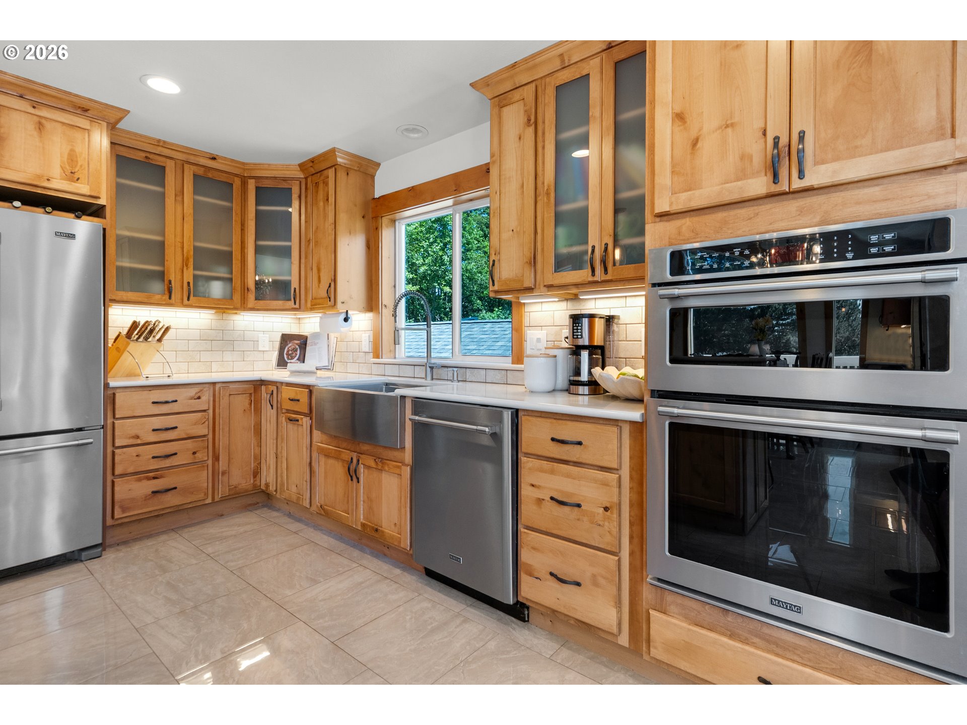2316 ROYAL VIEW DR