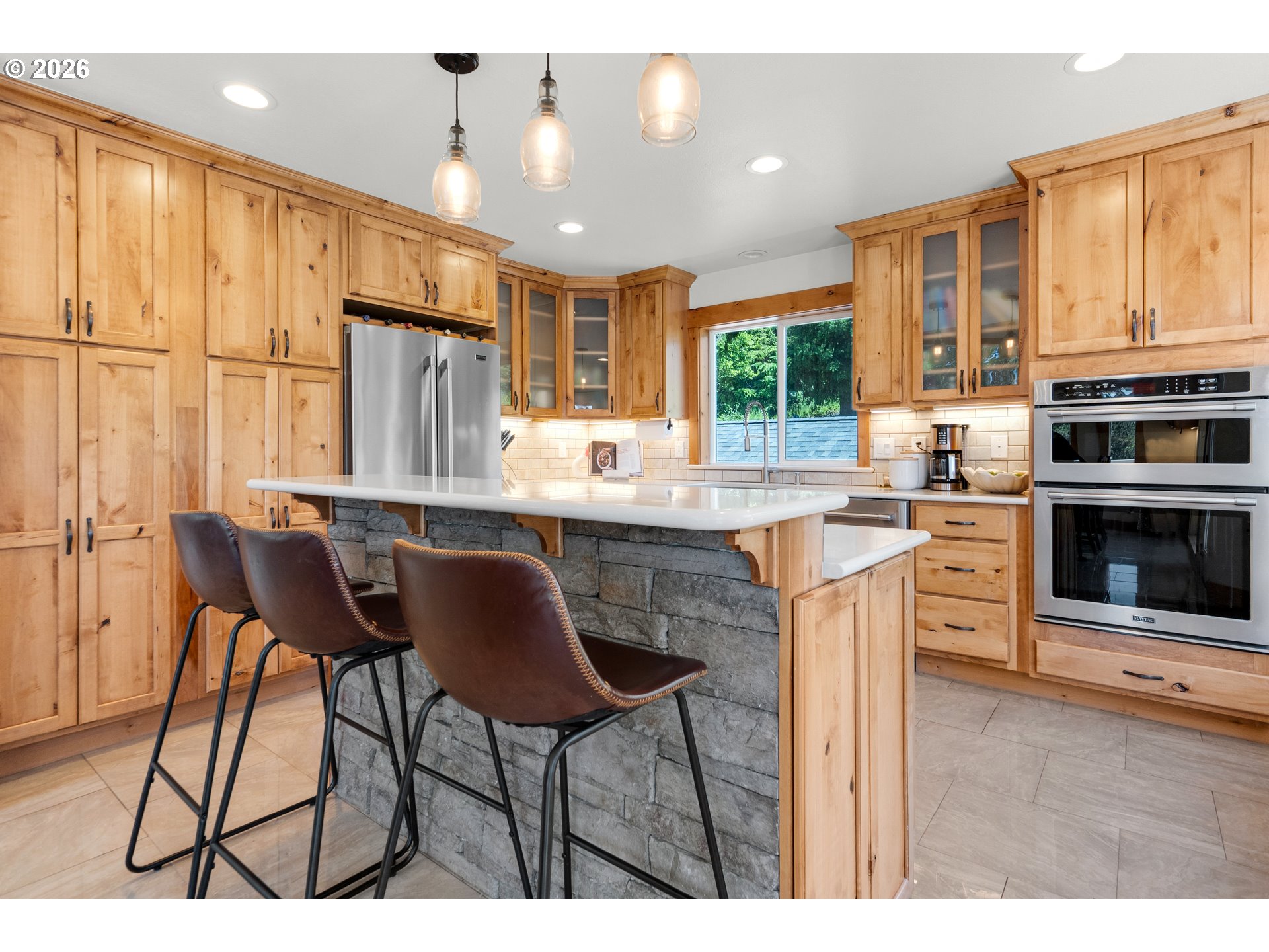 2316 ROYAL VIEW DR