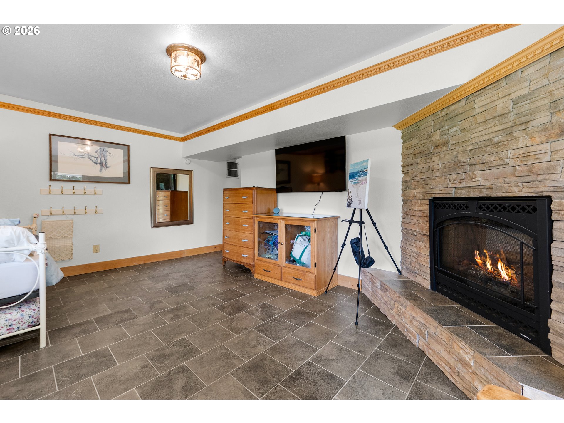 2316 ROYAL VIEW DR
