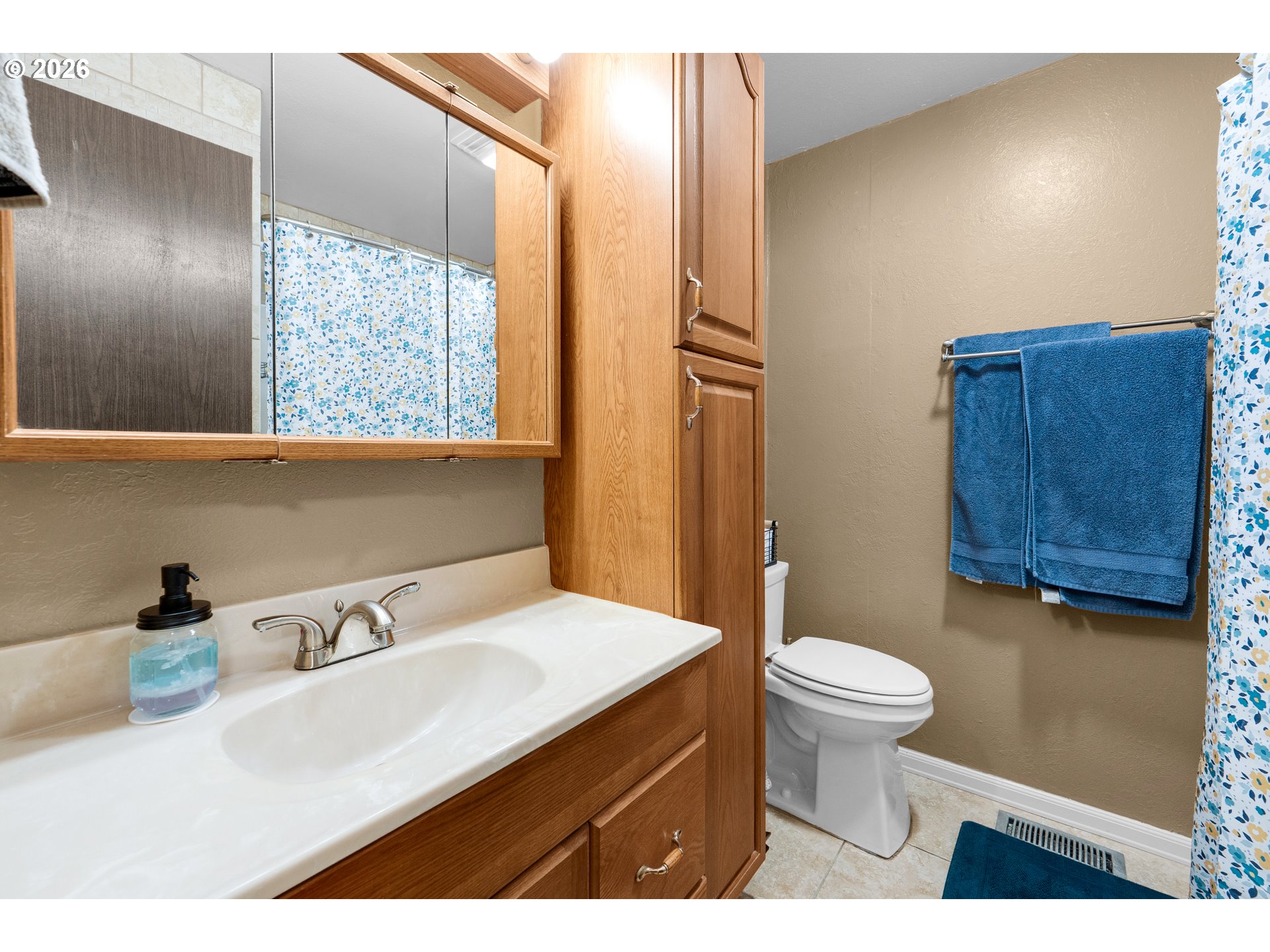 235 W HARBOR ST