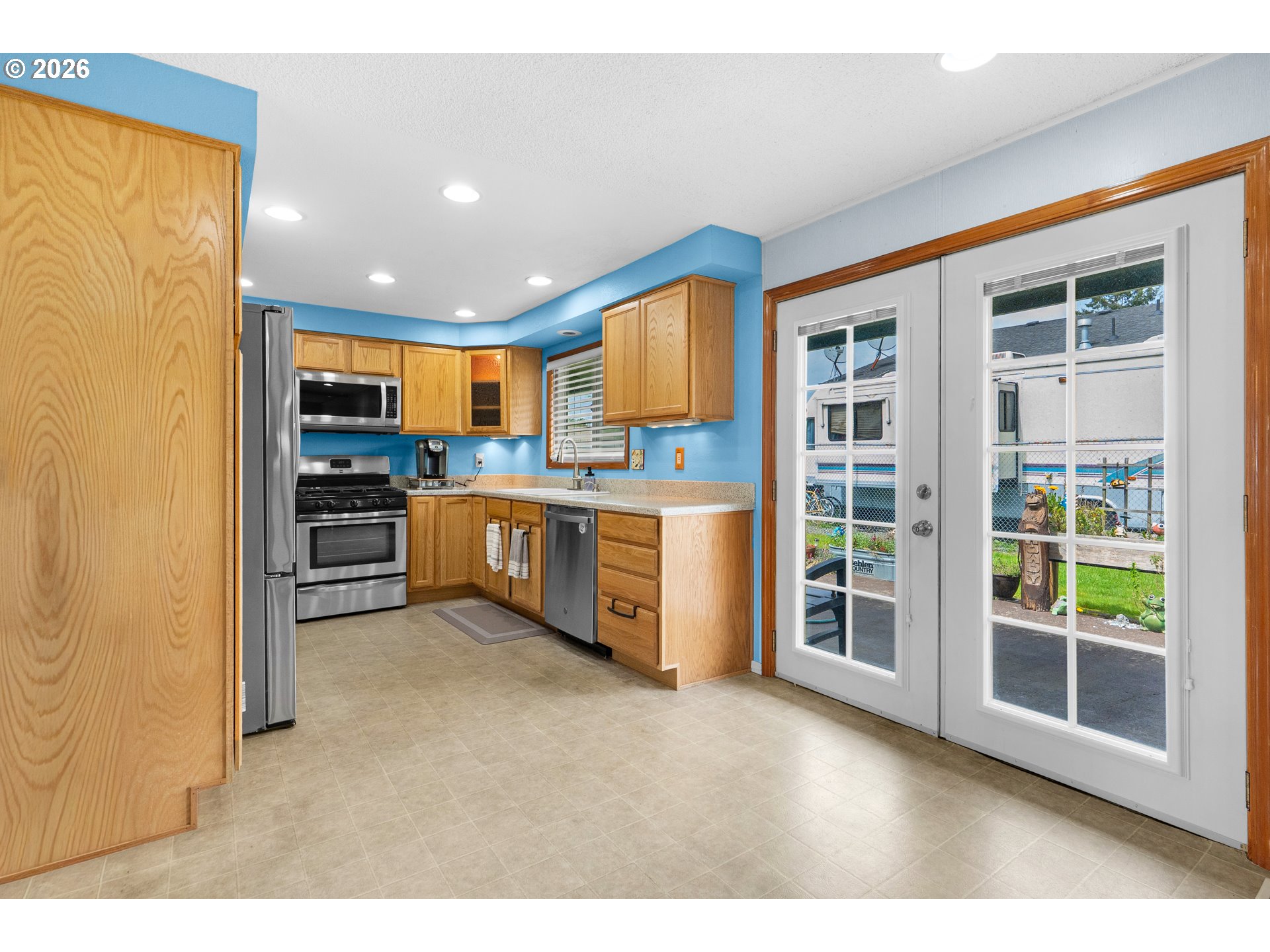 235 W HARBOR ST
