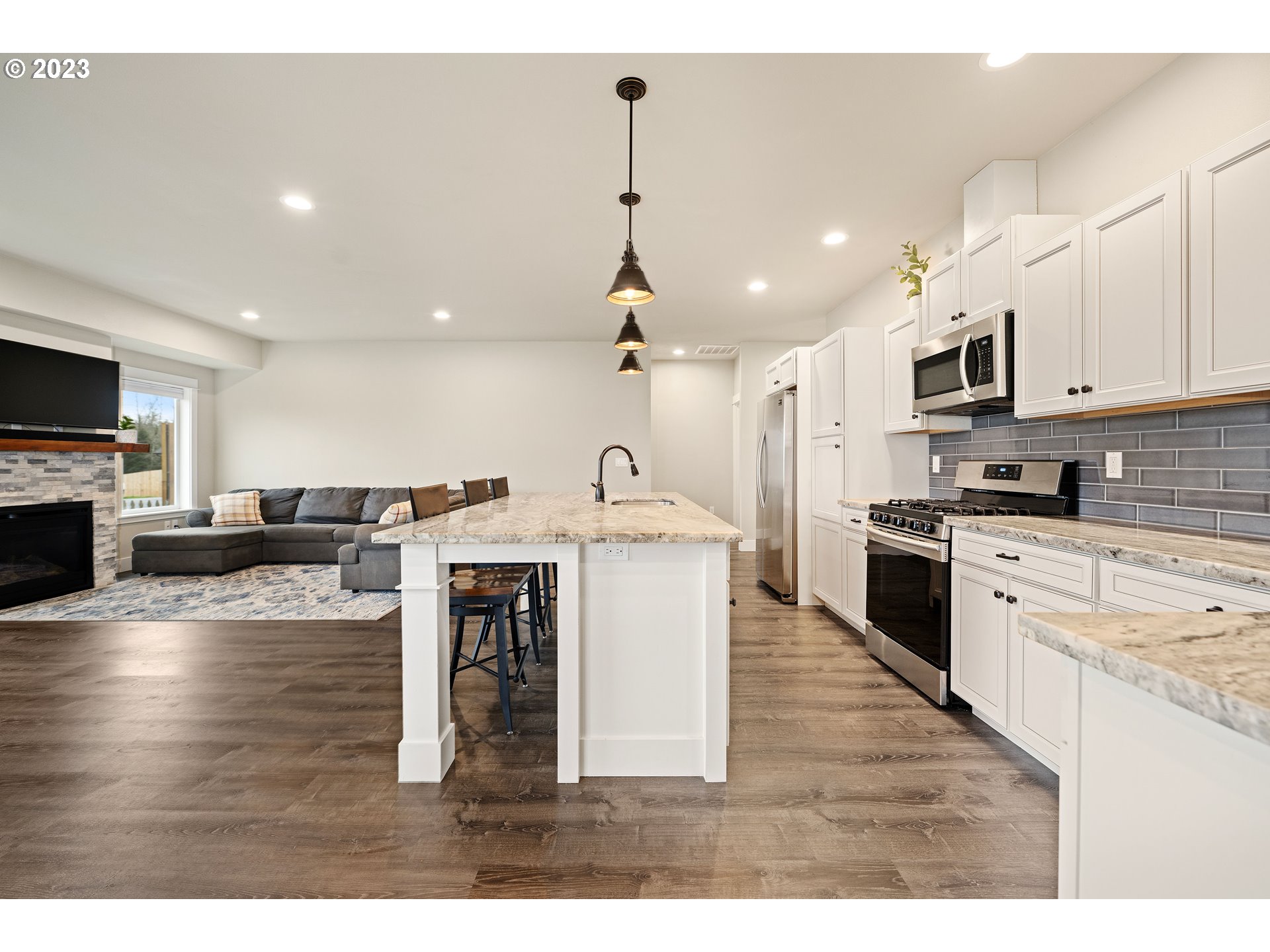 35585 BELLA RIDGE LOOP