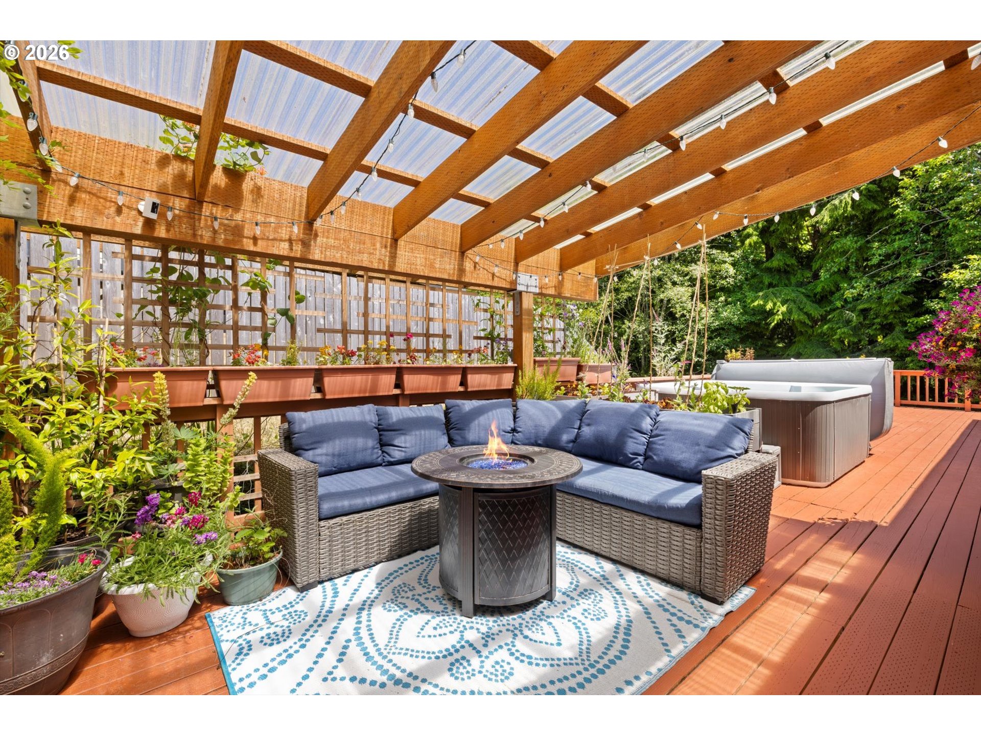 1258 SONORA AVE
