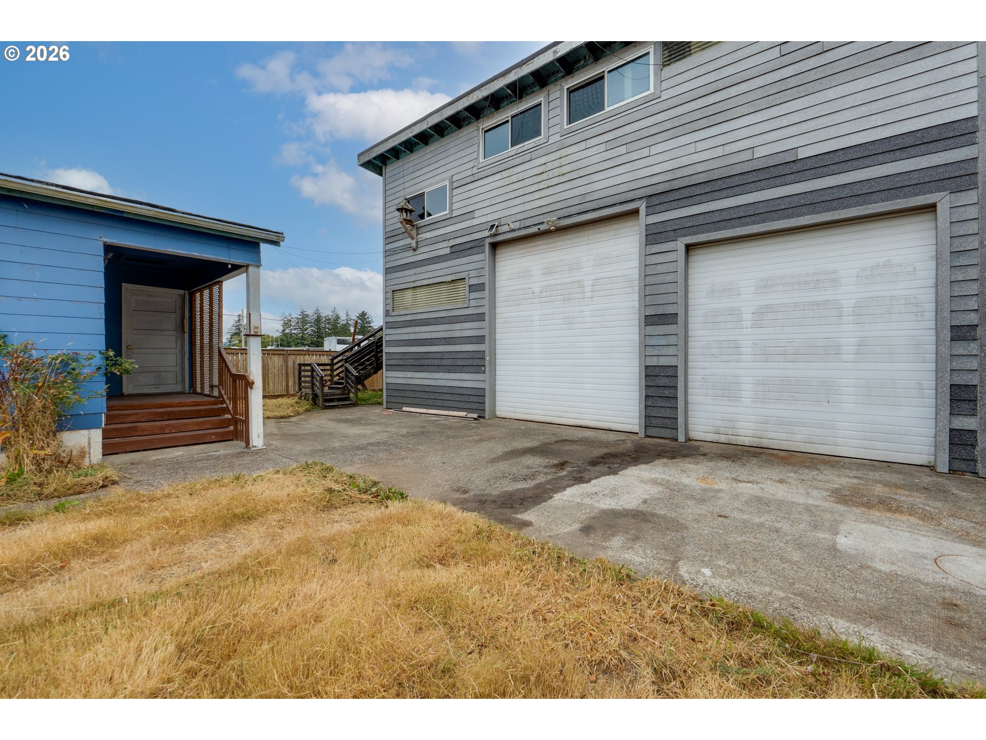 1062 NW WARRENTON DR