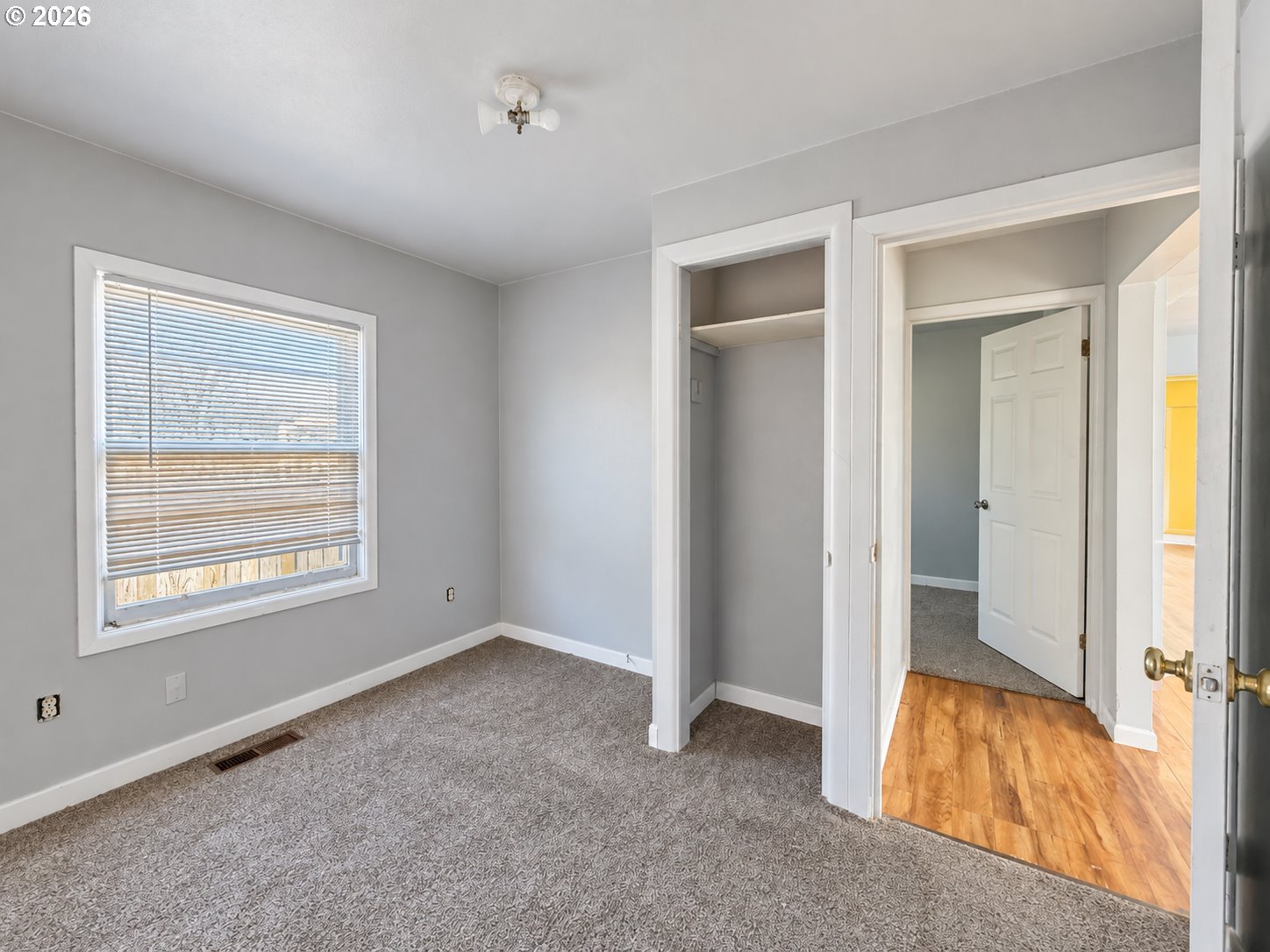 1062 NW WARRENTON DR