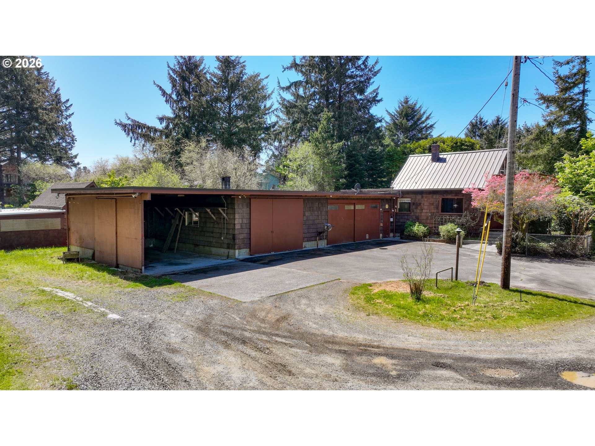 735 3RD AVE