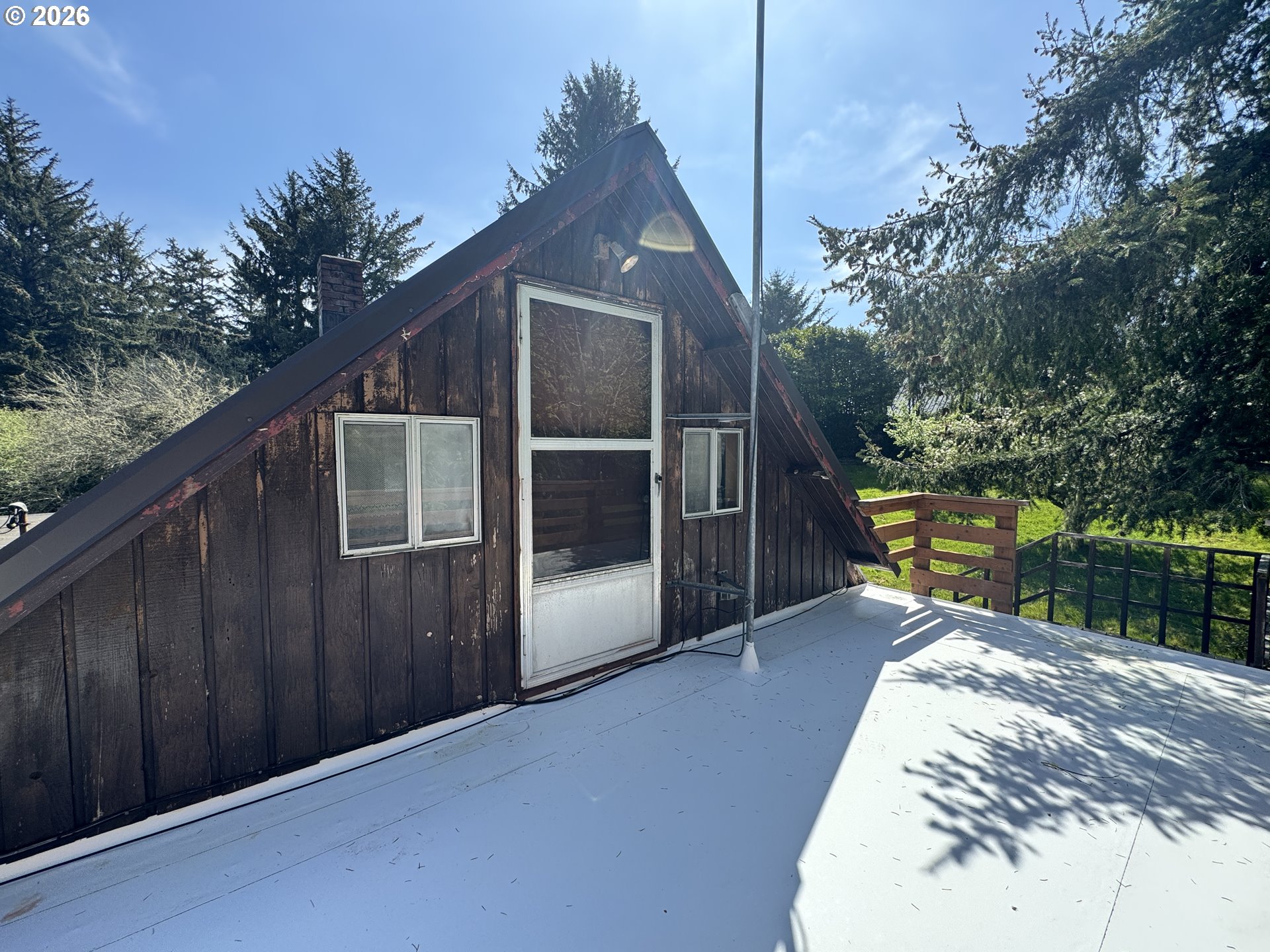 735 3RD AVE