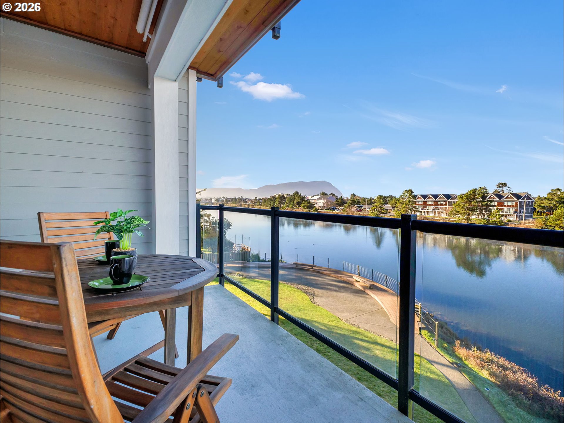 1000 N HOLLADAY DR 304