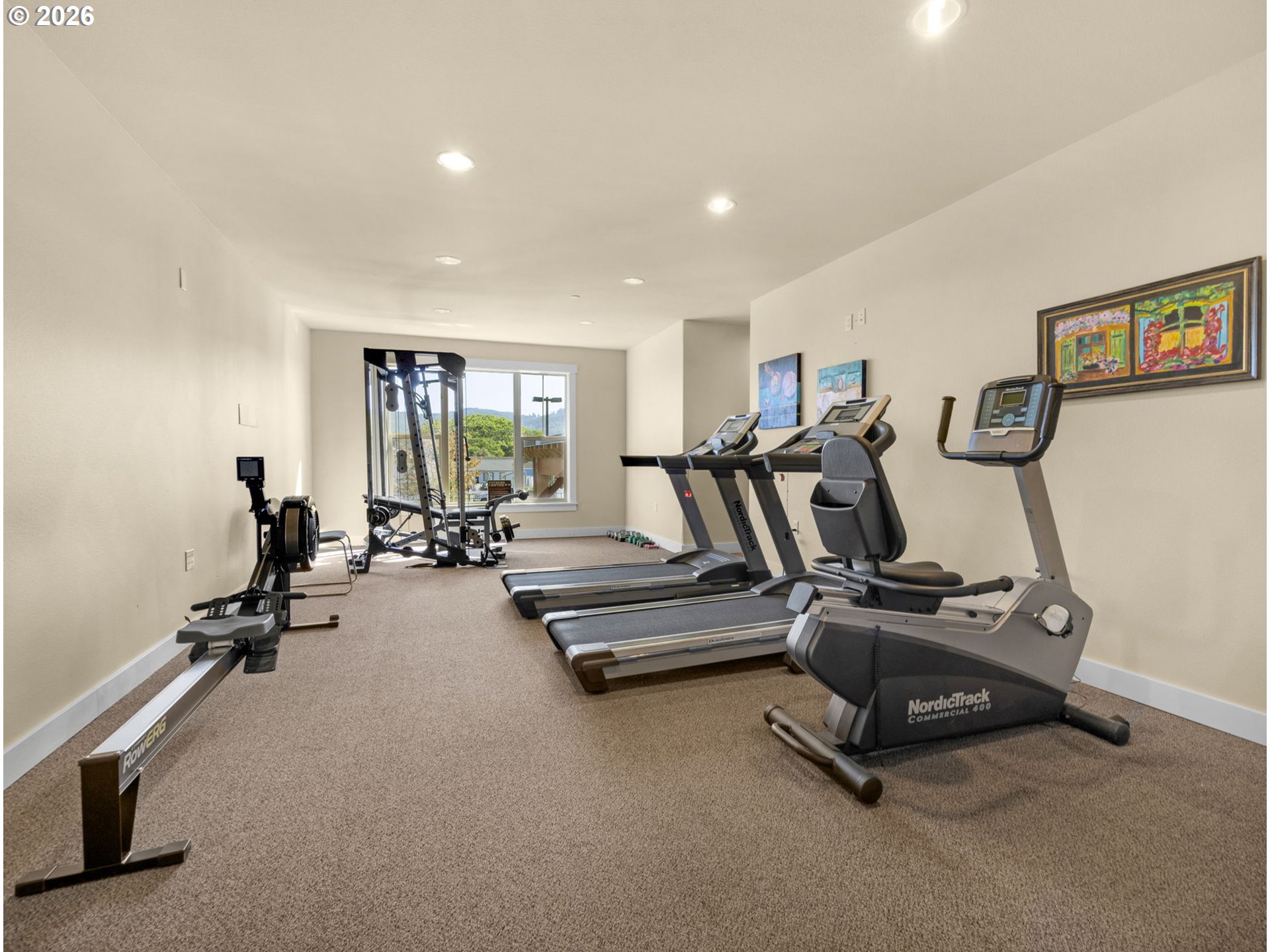 1000 N HOLLADAY DR 304