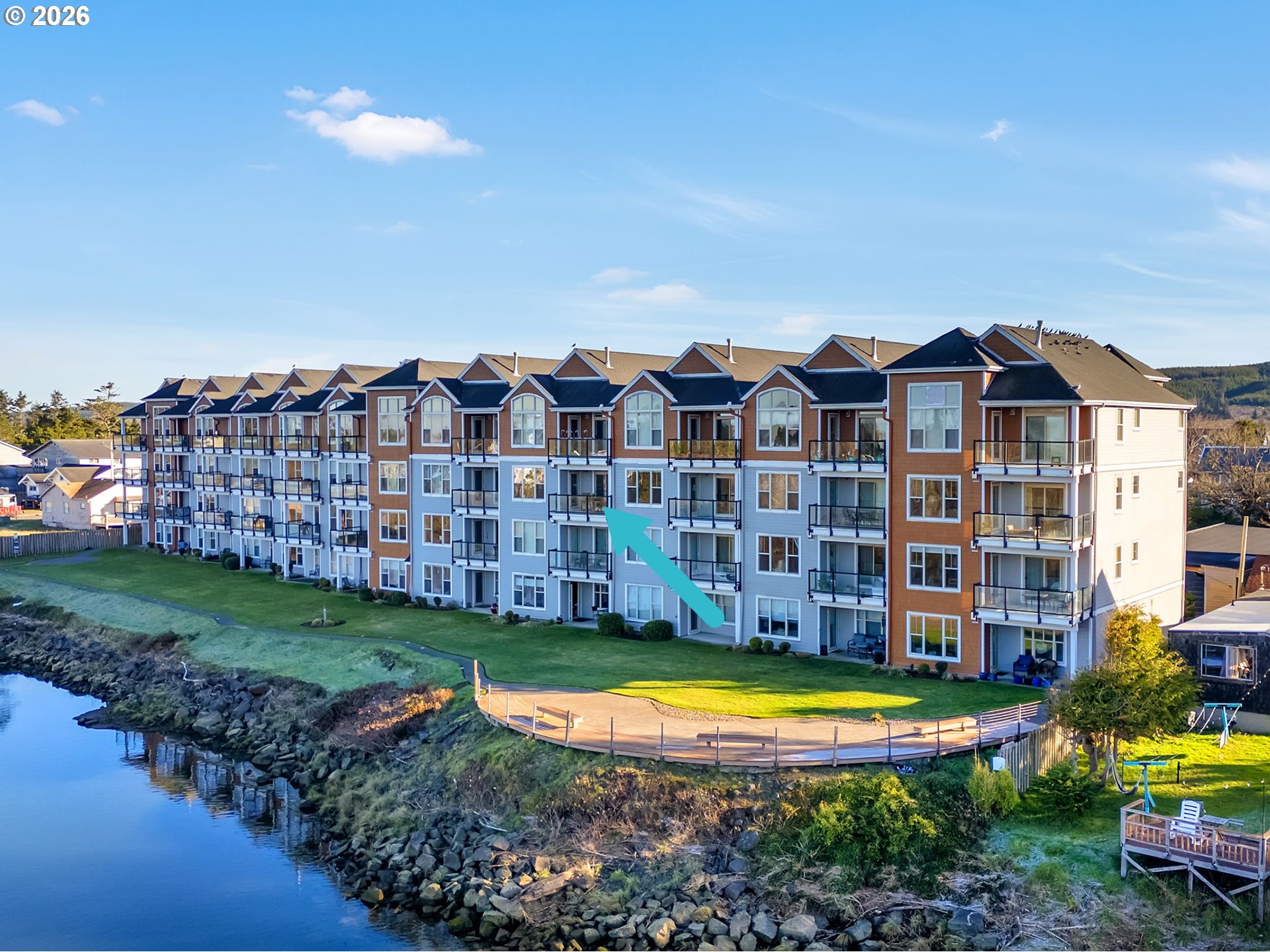 1000 N HOLLADAY DR 304