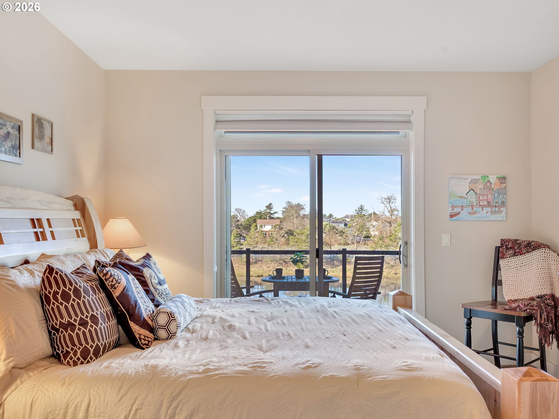 1000 N HOLLADAY DR 304