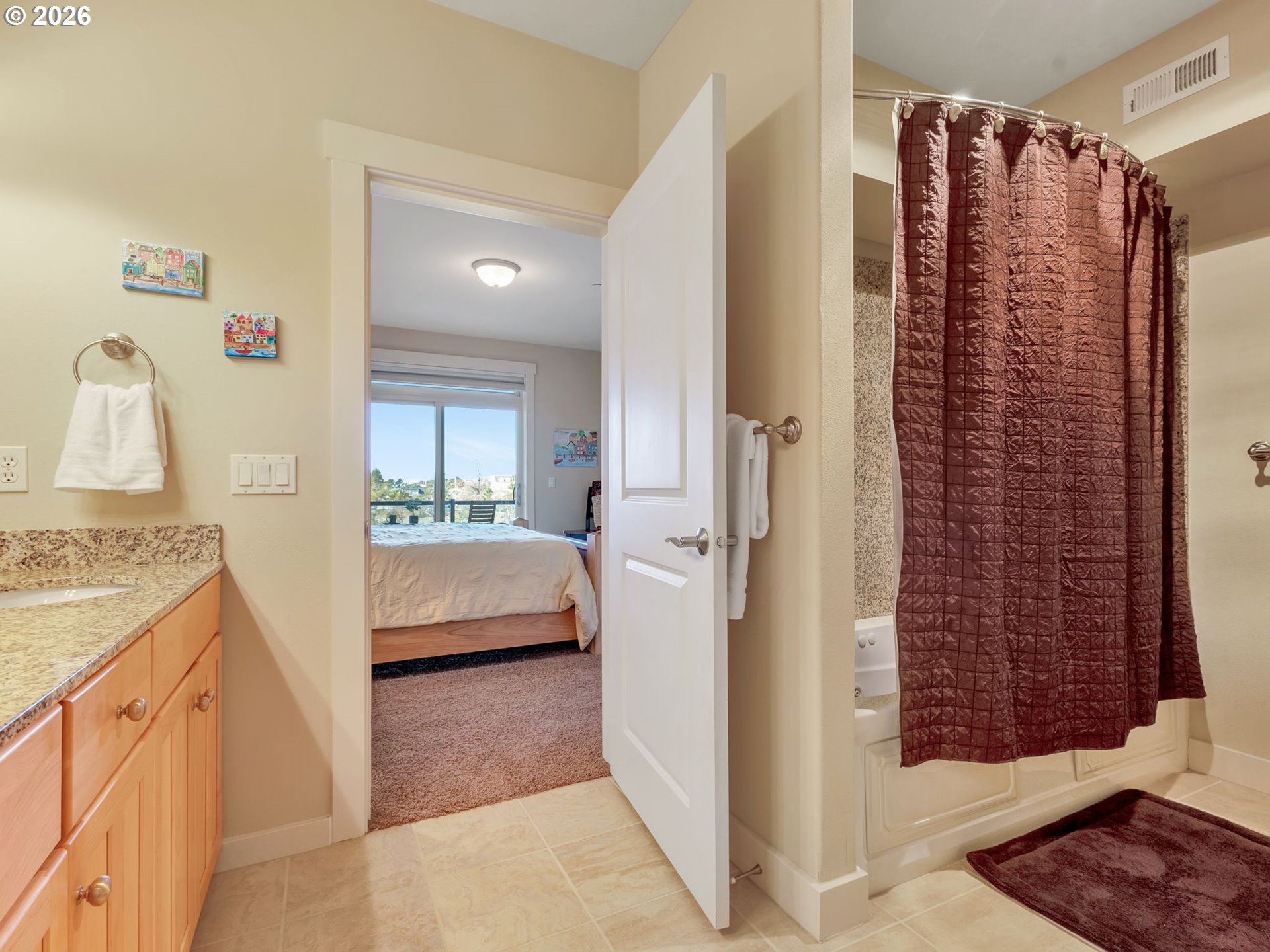 1000 N HOLLADAY DR 304