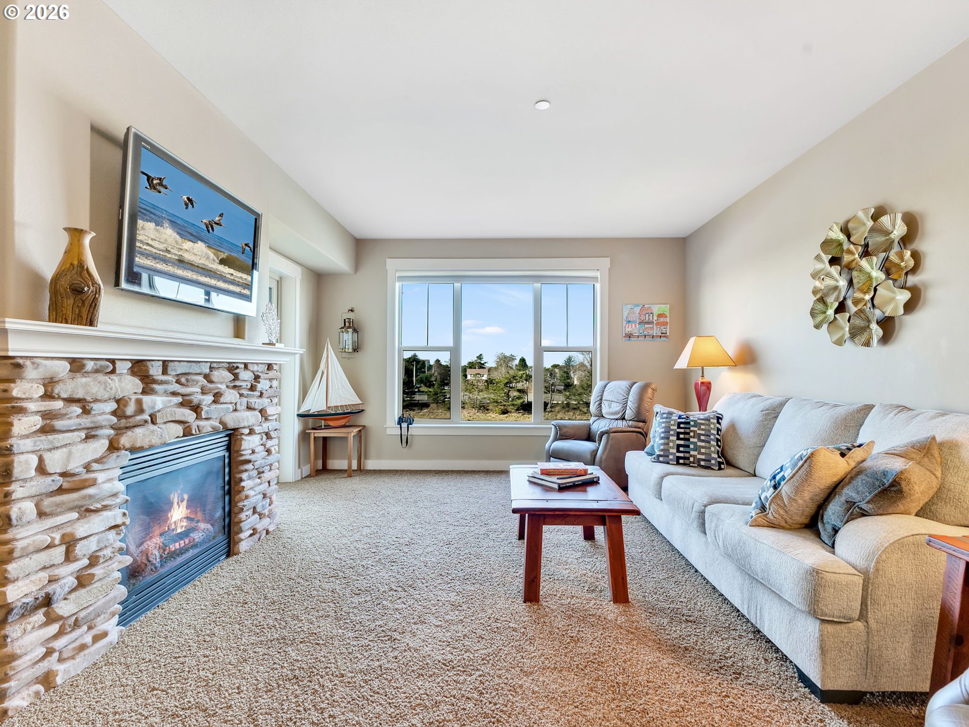 1000 N HOLLADAY DR 304