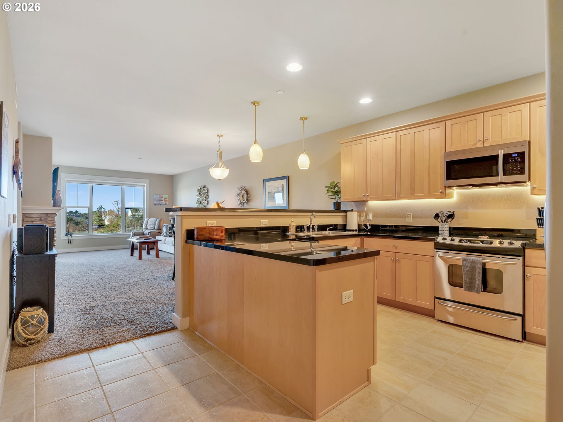 1000 N HOLLADAY DR 304