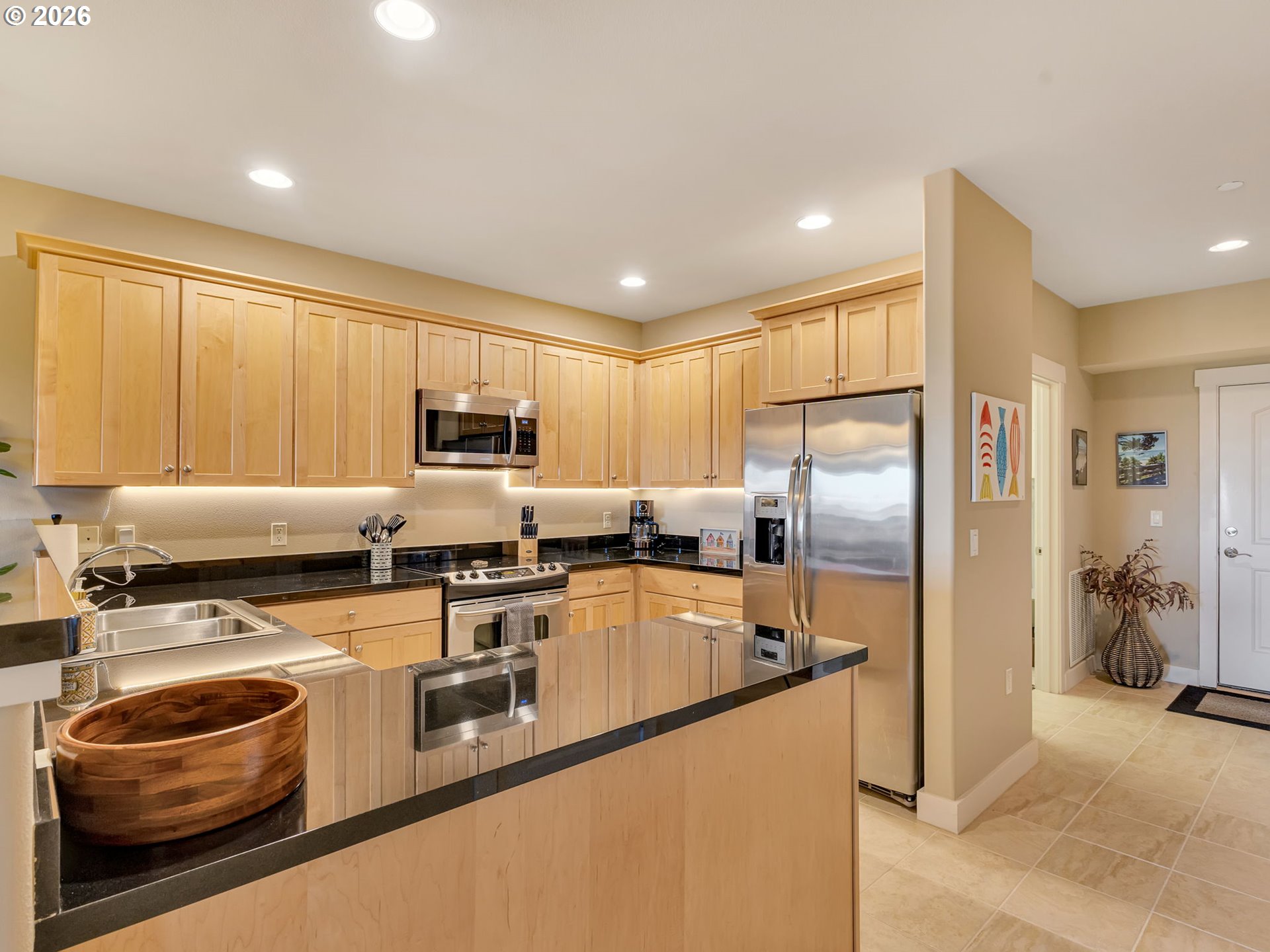 1000 N HOLLADAY DR 304