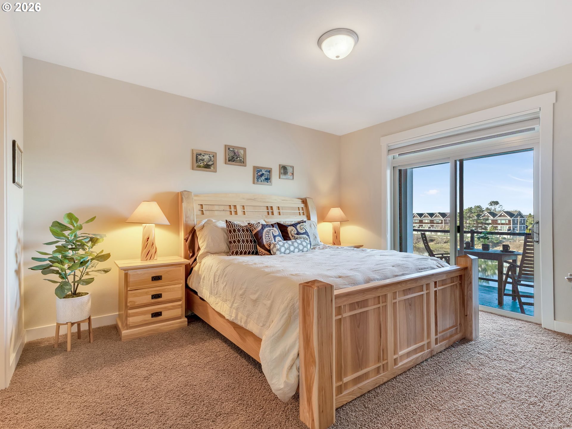 1000 N HOLLADAY DR 304