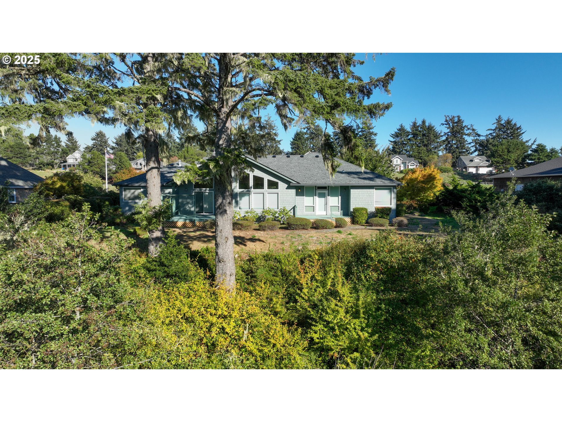 2998 PINE CT