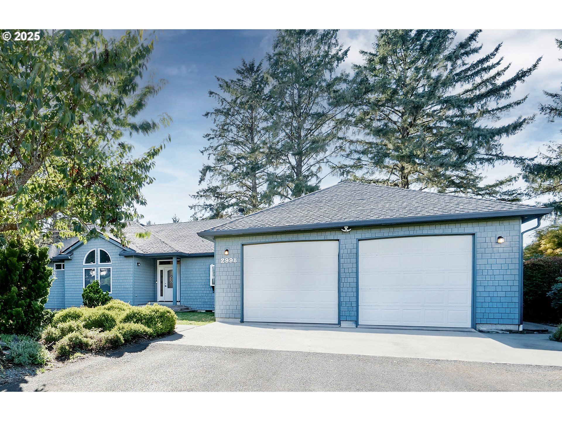 2998 PINE CT