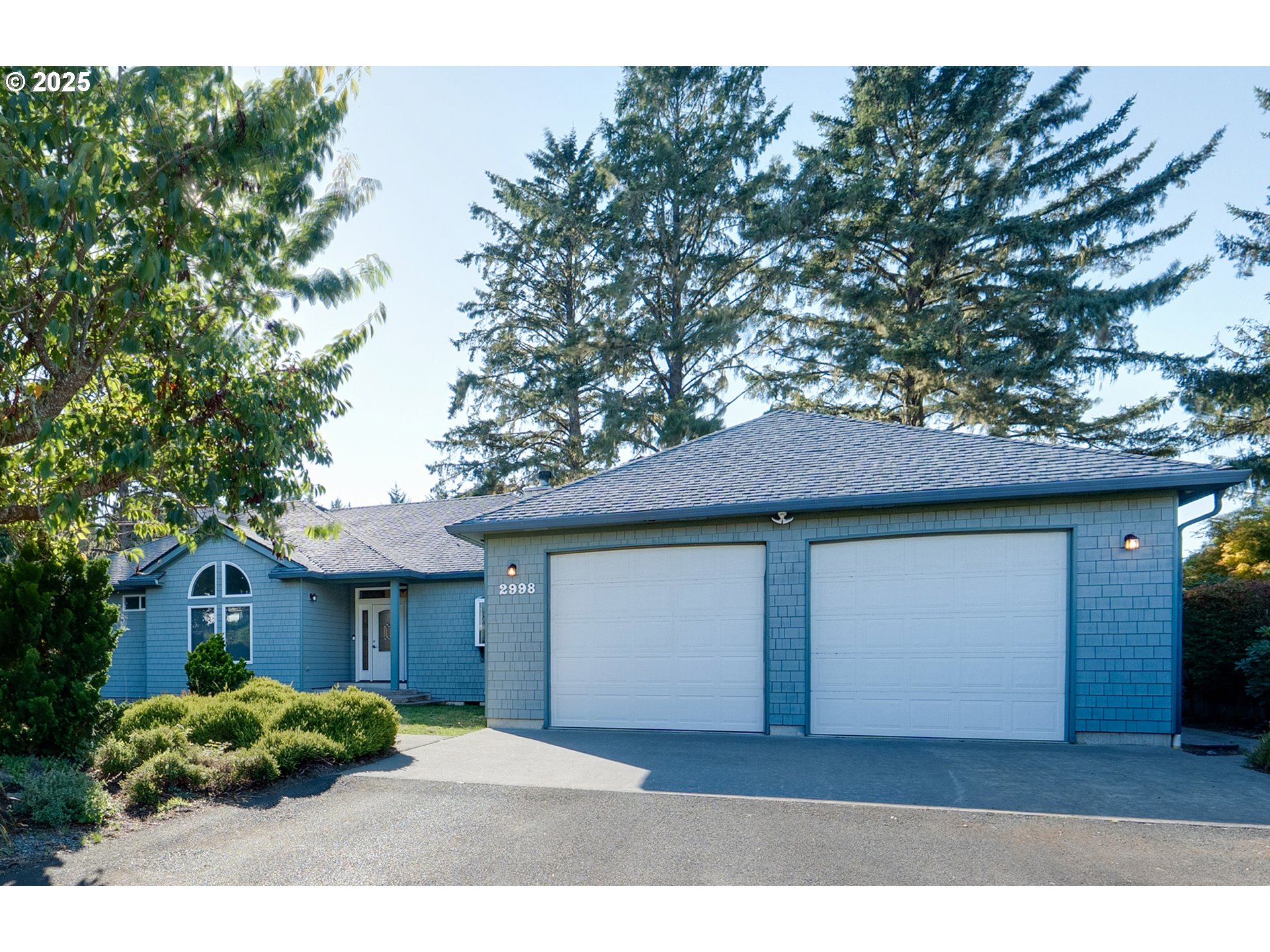 2998 PINE CT