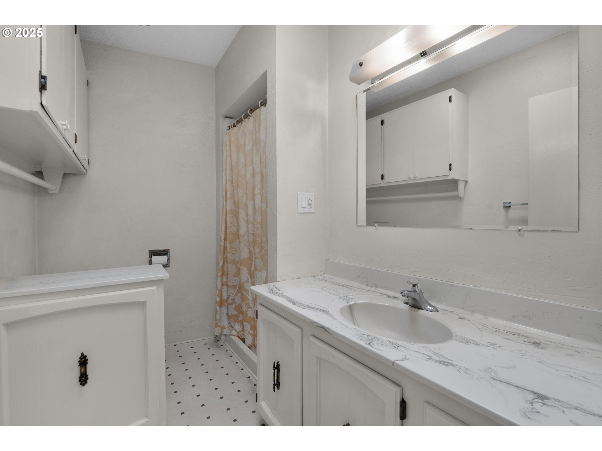 101 13TH ST 209