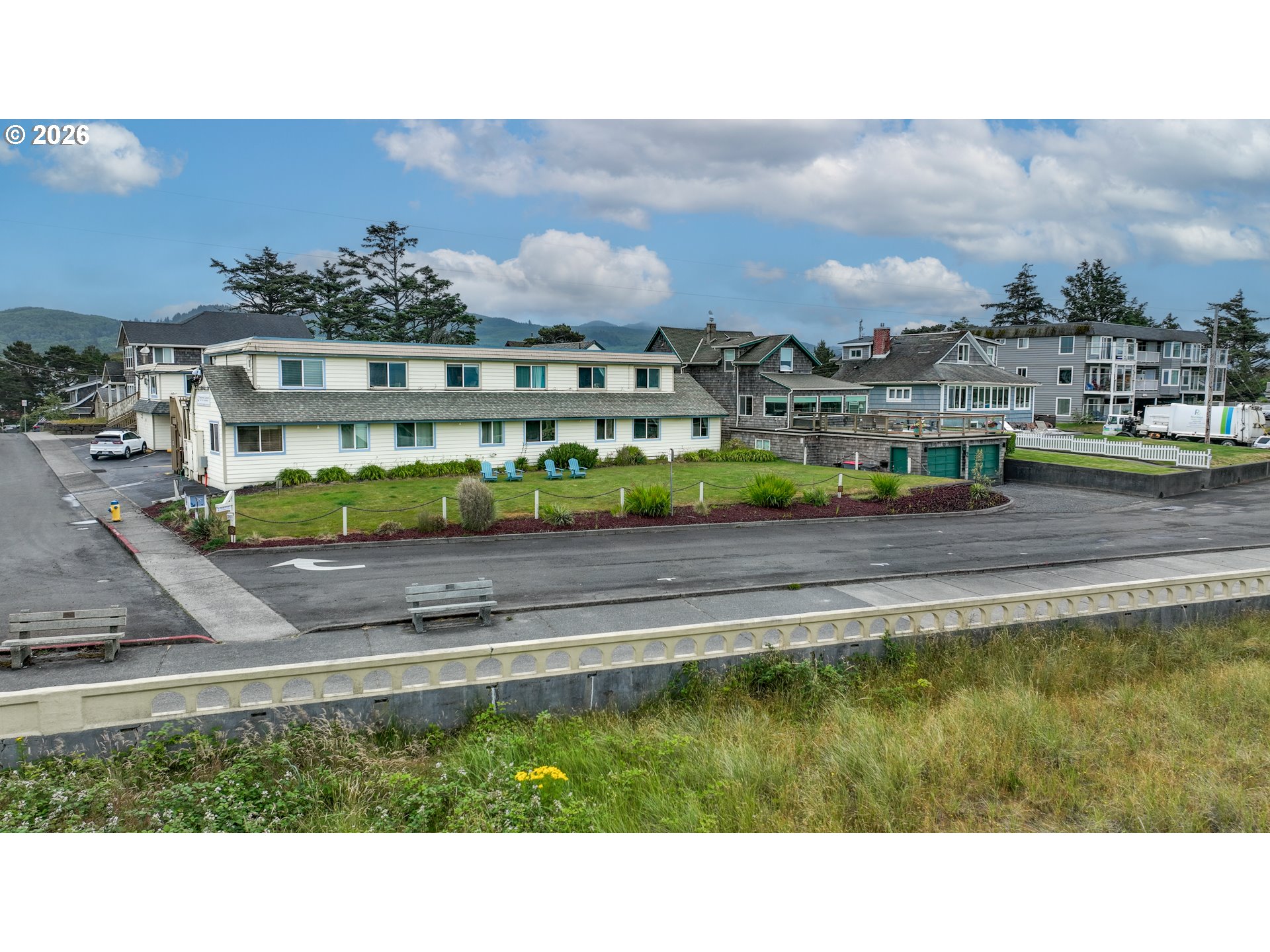 1022 N PROM 101