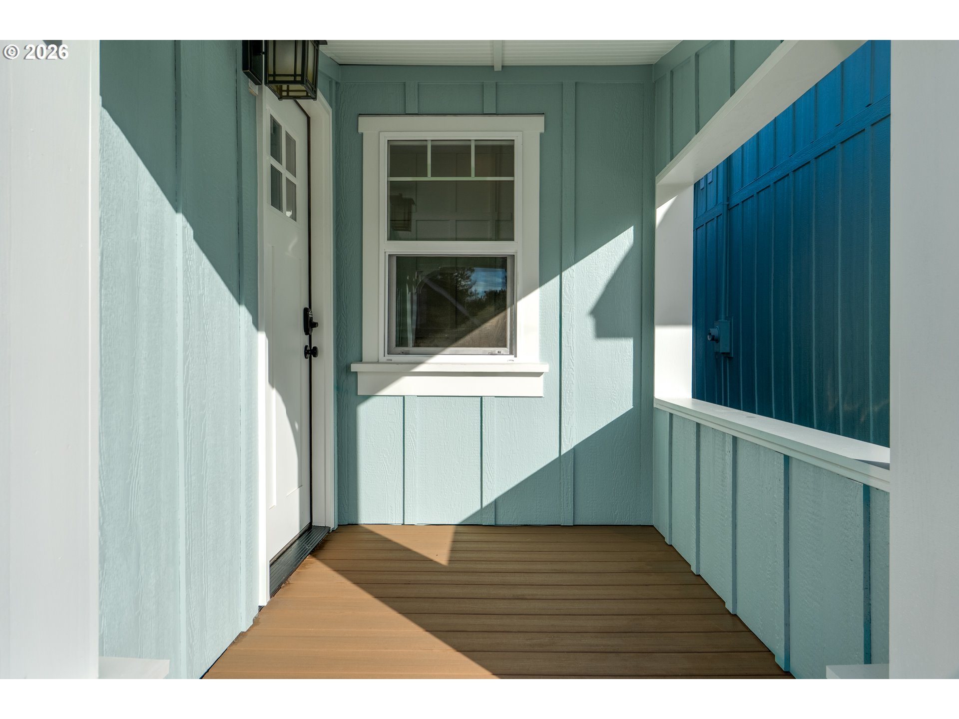 324 6TH AVE