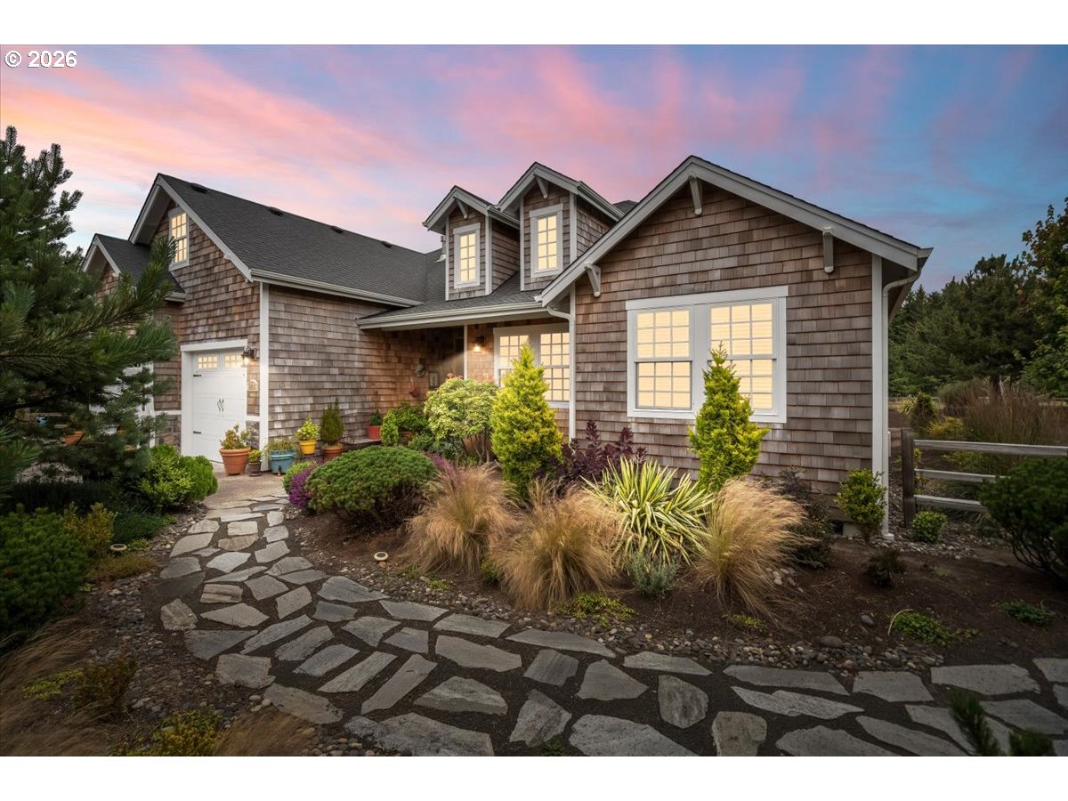 5295 Drummond Dr, Gearhart