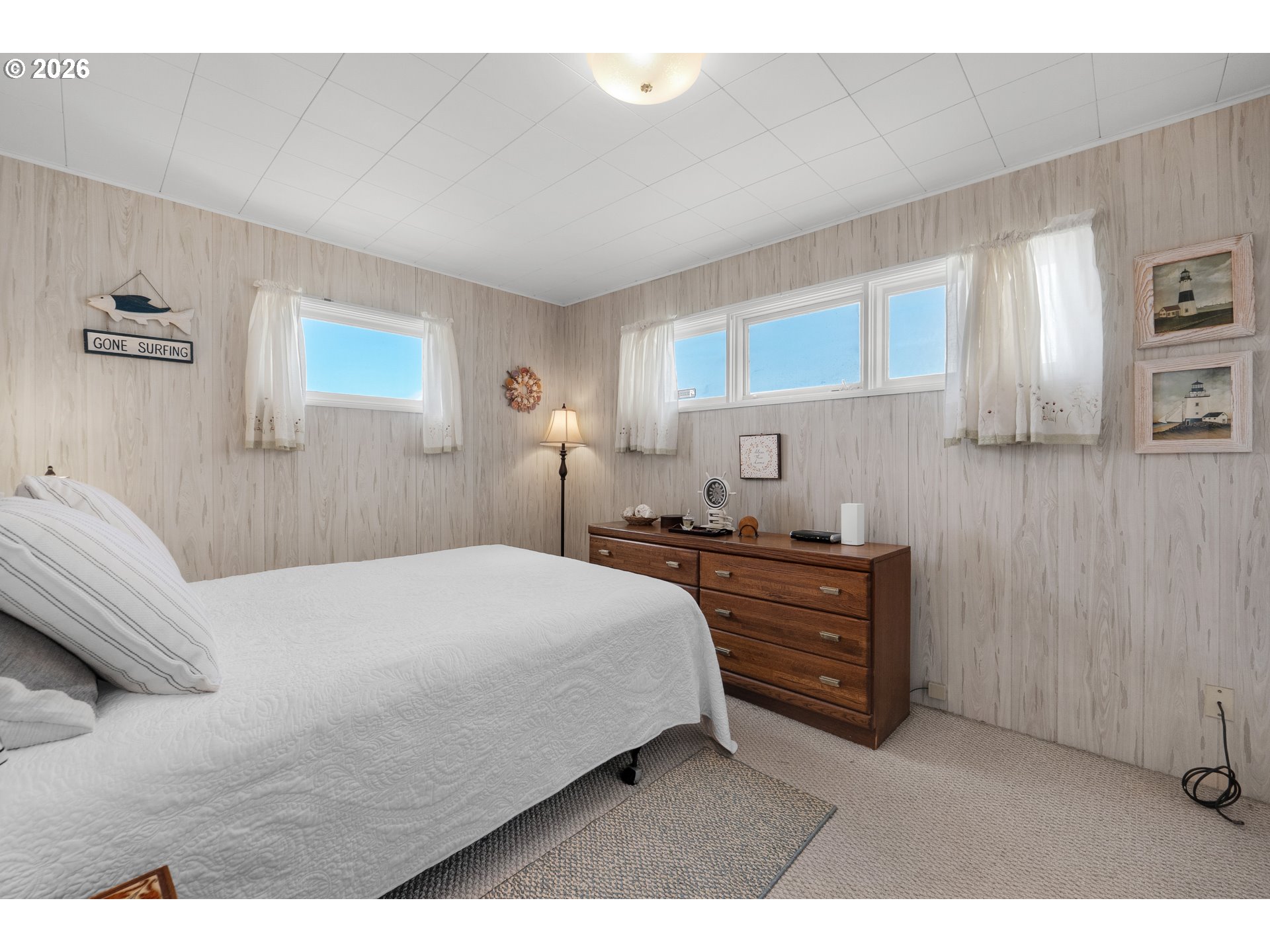 2977 Sunset Blvd, Seaside