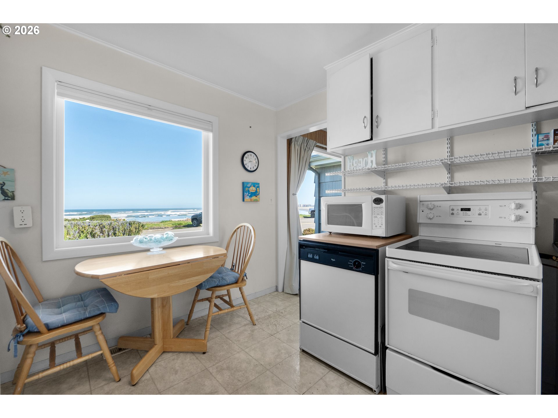2977 Sunset Blvd, Seaside