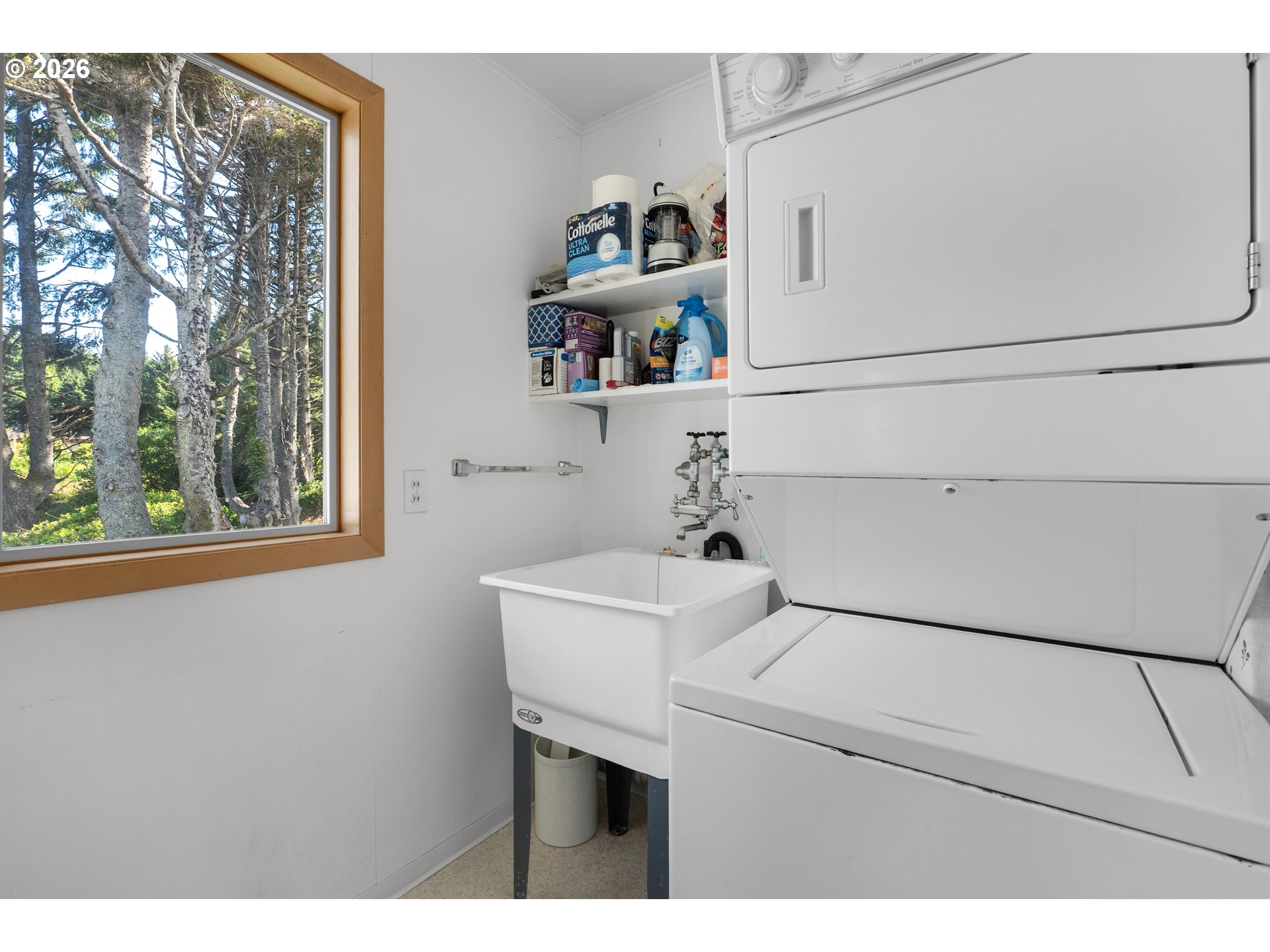 2977 Sunset Blvd, Seaside