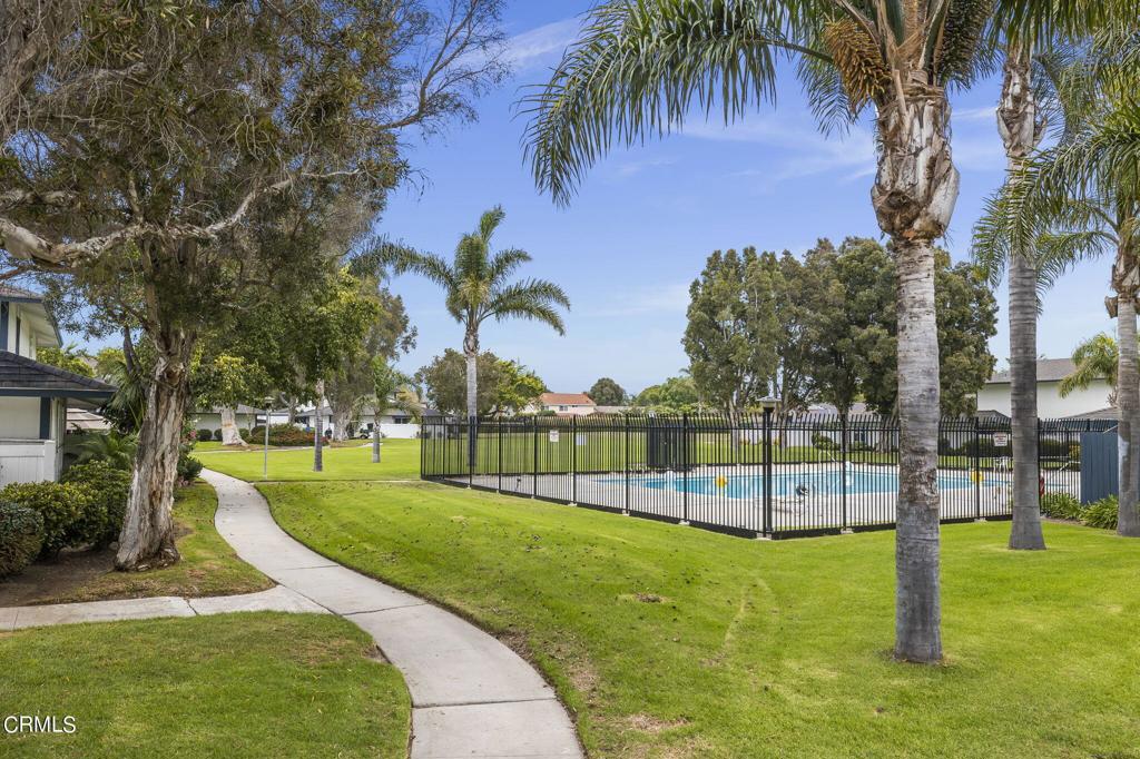 2204 Miramar Walk