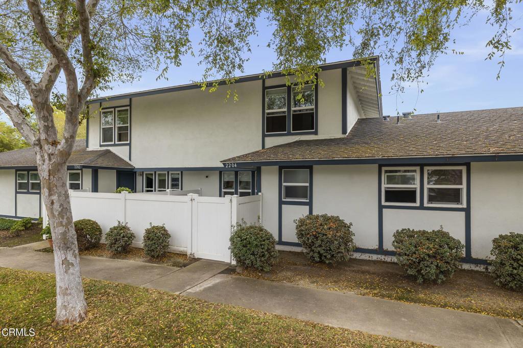 2204 Miramar Walk