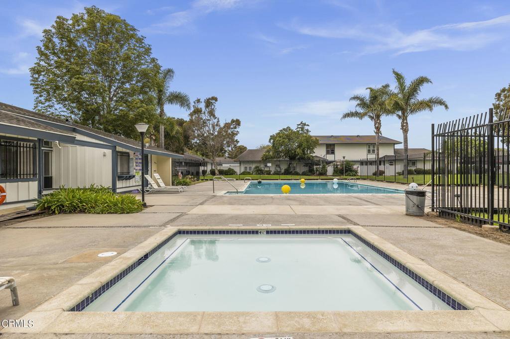 2204 Miramar Walk