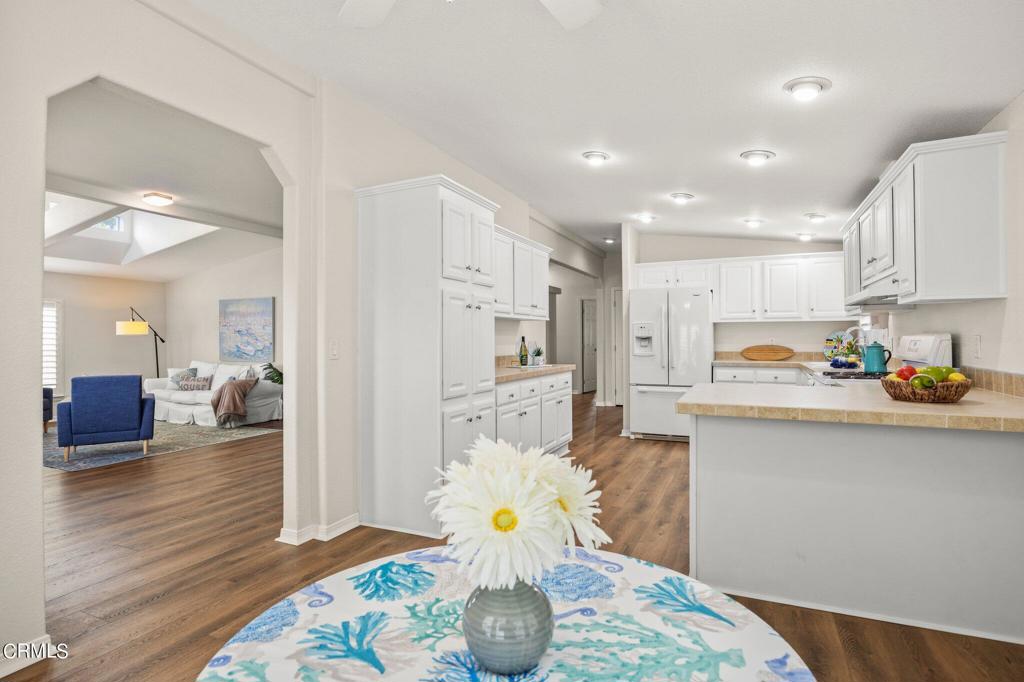 1215 Anchors Way Drive 129