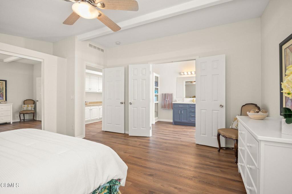 1215 Anchors Way Drive 129