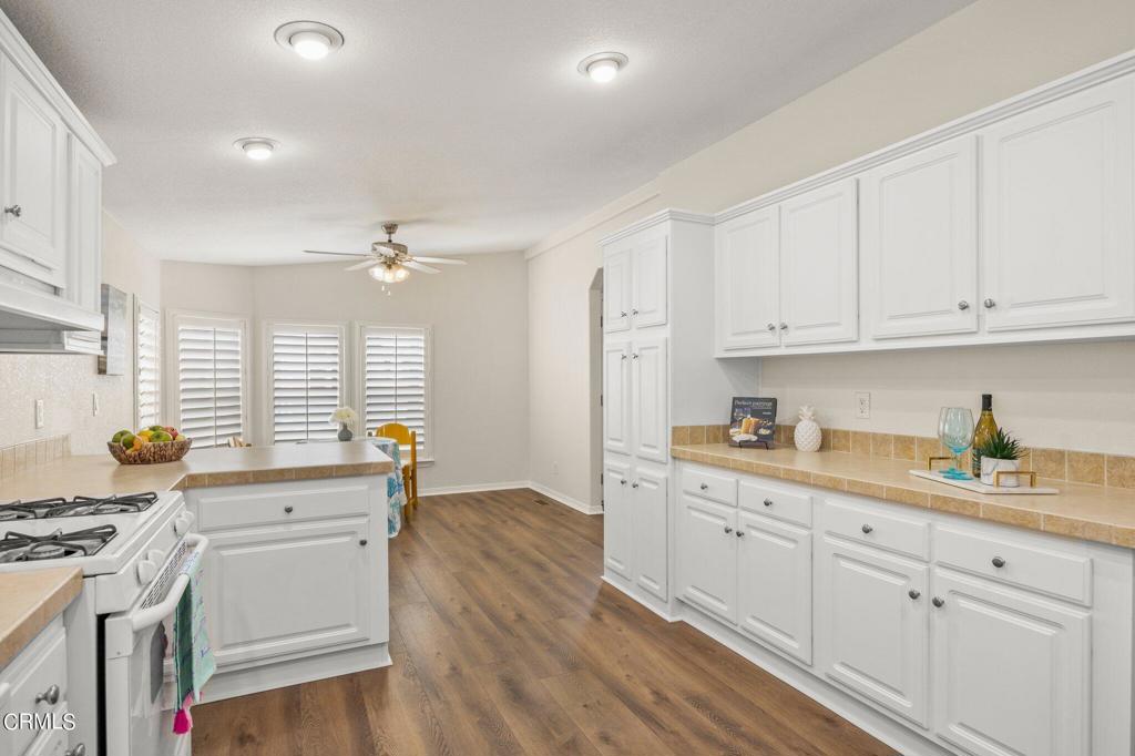 1215 Anchors Way Drive 129