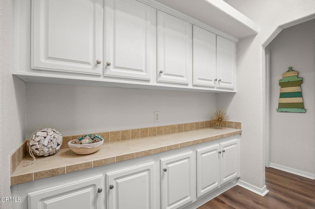 1215 Anchors Way Drive 129