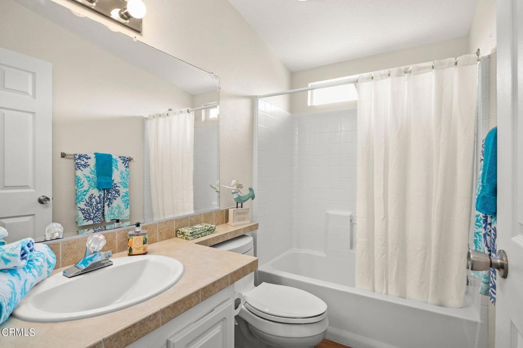 1215 Anchors Way Drive 129