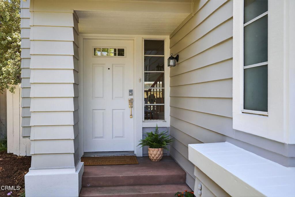 676 Pacific Cove Drive